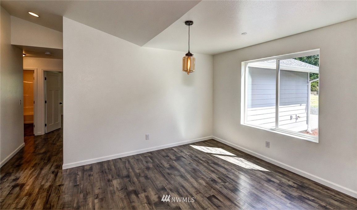 318 Manley Road Bellingham, WA 98229 - Photo 11 of 25 Gallery Image 11