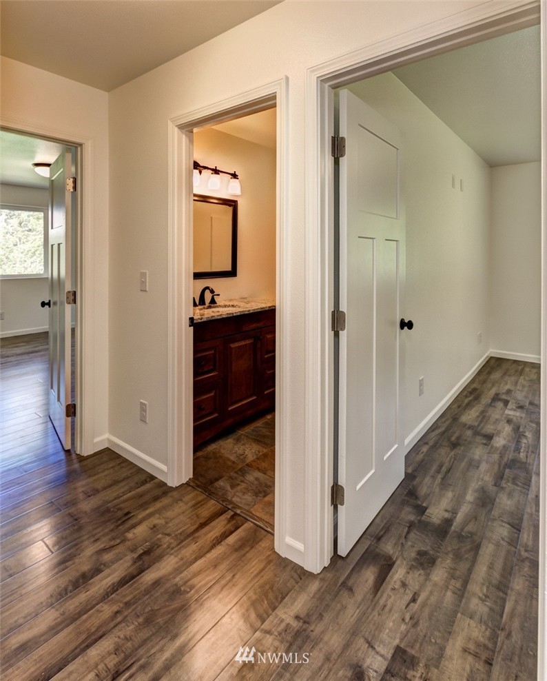 318 Manley Road Bellingham, WA 98229 - Photo 15 of 25 Gallery Image 15