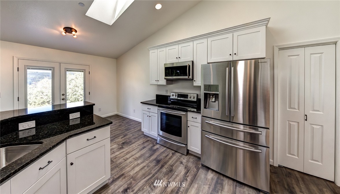 318 Manley Road Bellingham, WA 98229 - Photo 10 of 25 Gallery Image 10
