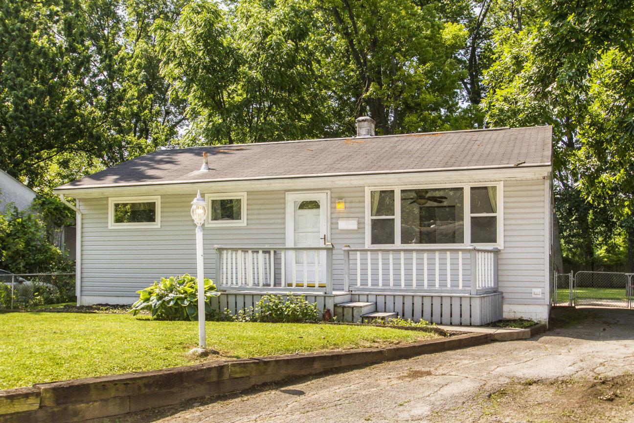 1621 Case Road Columbus, OH 43224 - Photo 1 of 35