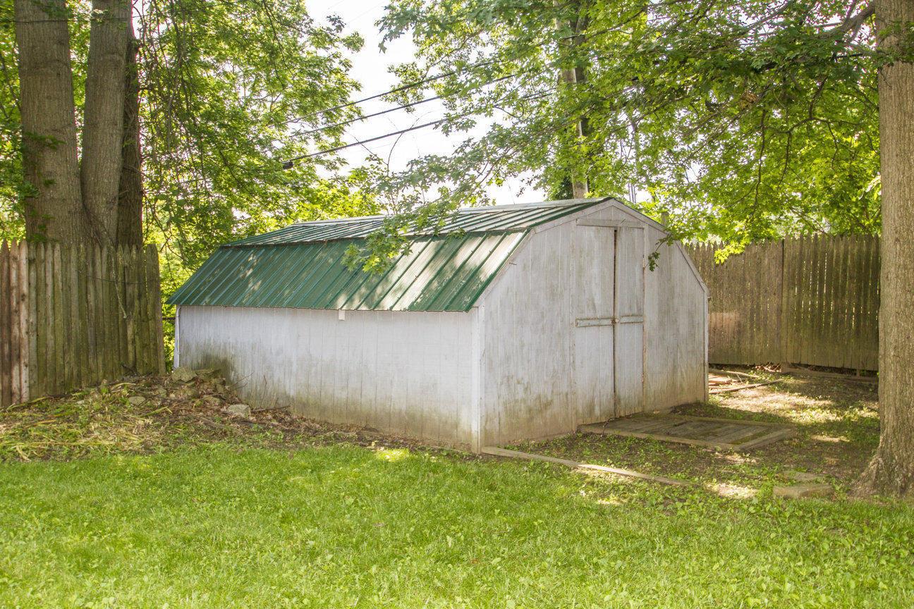 1621 Case Road Columbus, OH 43224 - Photo 31 of 35