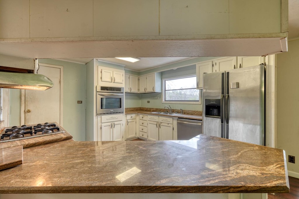 211 Ada Street Blue Ridge, GA 30513 - Photo 23 of 53