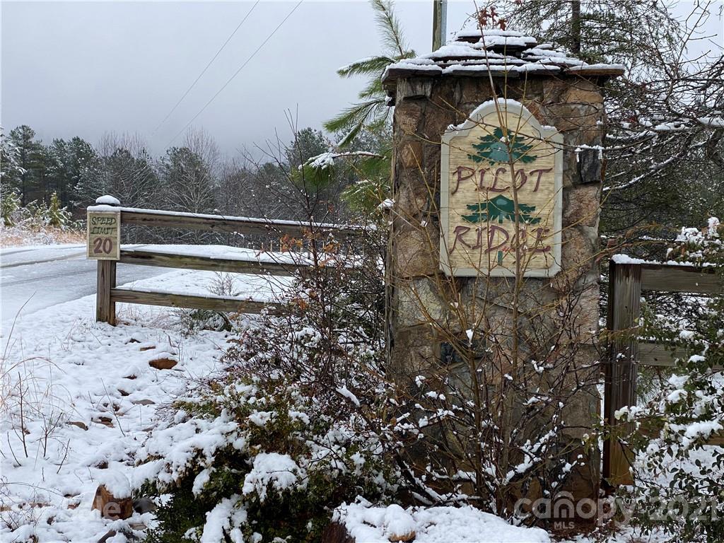 95 Pilot Ridge Road, Unit 21 Nebo, NC 28761 - Photo 3 of 32 a view of a wall with sitting area