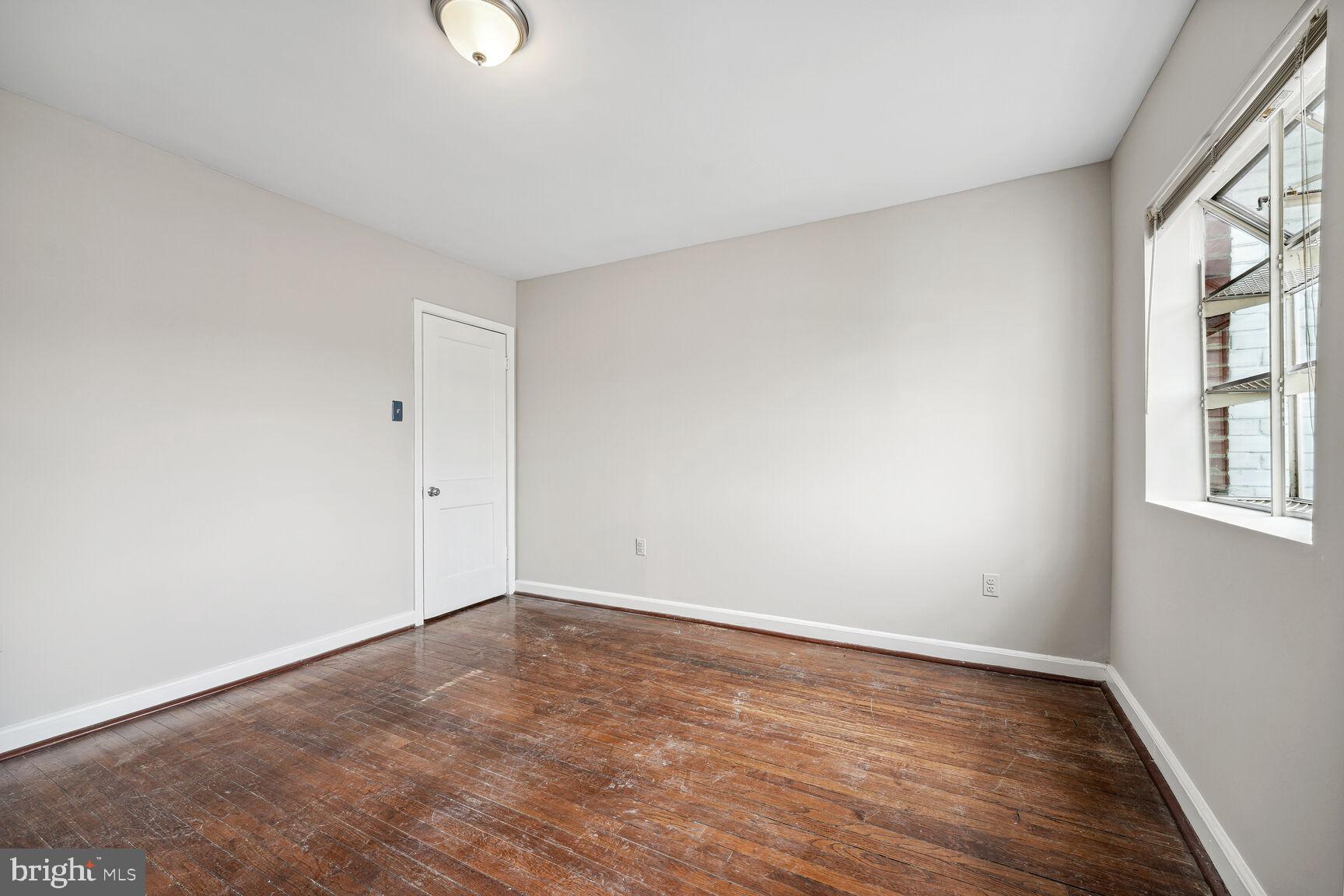 1734 E Street Northeast Washington, DC 20002 - Photo 4 of 14