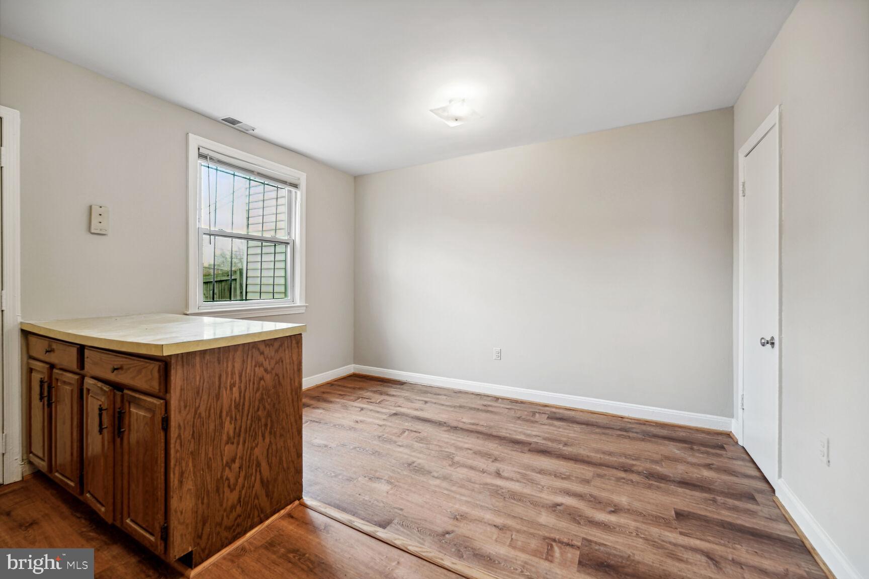 1734 E Street Northeast Washington, DC 20002 - Photo 7 of 14