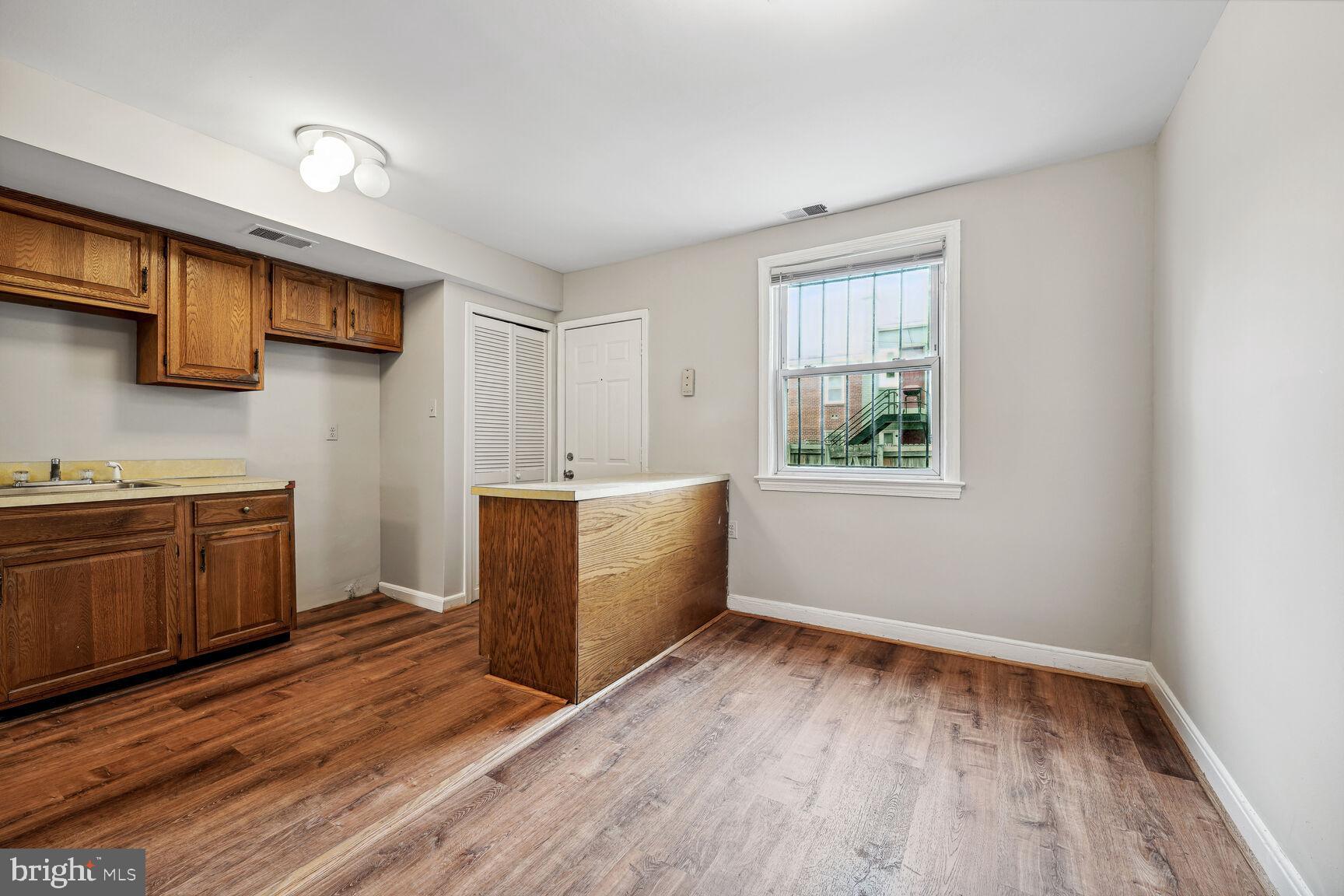 1734 E Street Northeast Washington, DC 20002 - Photo 8 of 14