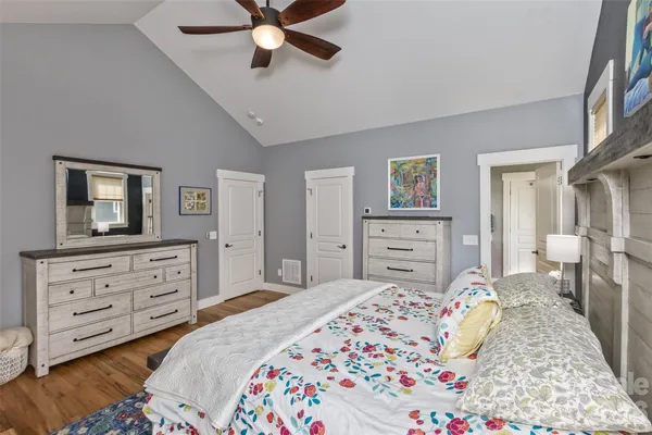 $824,000 | 37 Creekside View Drive, Asheville, NC 28804