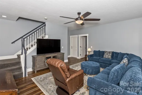 $824,000 | 37 Creekside View Drive, Asheville, NC 28804