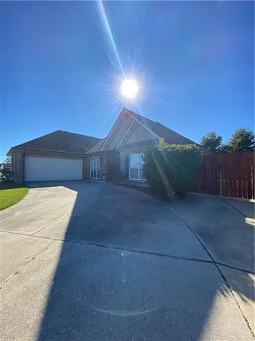 $349,900 | 5100 Savannah Lane, Marrero, LA 70072
