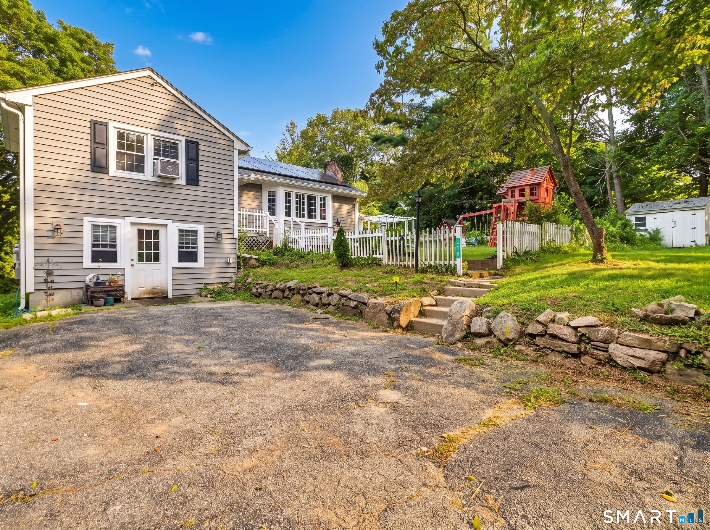 272 Whalehead Road Ledyard, CT 06335 - Photo 10 of 32 Gallery Image 10