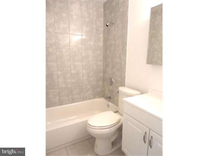 11 Springdale Road Kendall Park, NJ 08824 - Photo 8 of 11 Bathroom