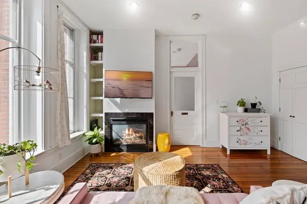 $2,950 | 99 Washington Street, Unit 21, Salem, MA 01970