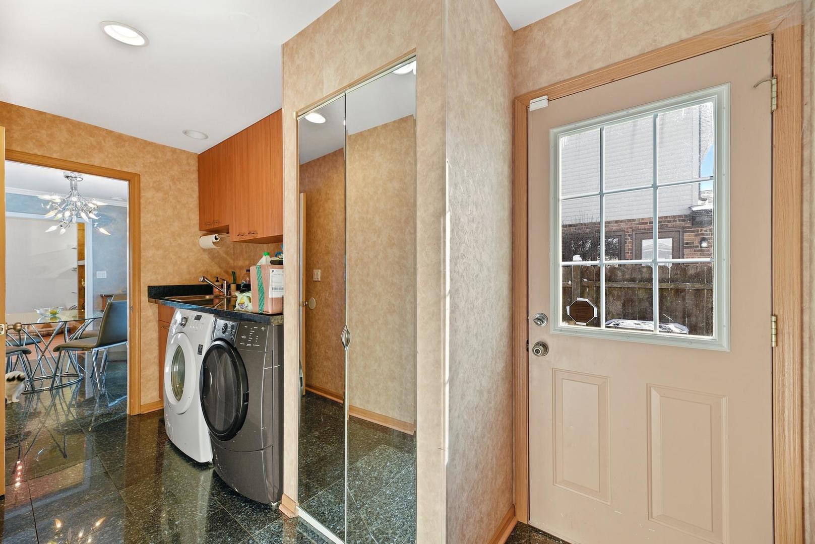 1627 Barry Lane Glenview, IL 60025 - Photo 17 of 21