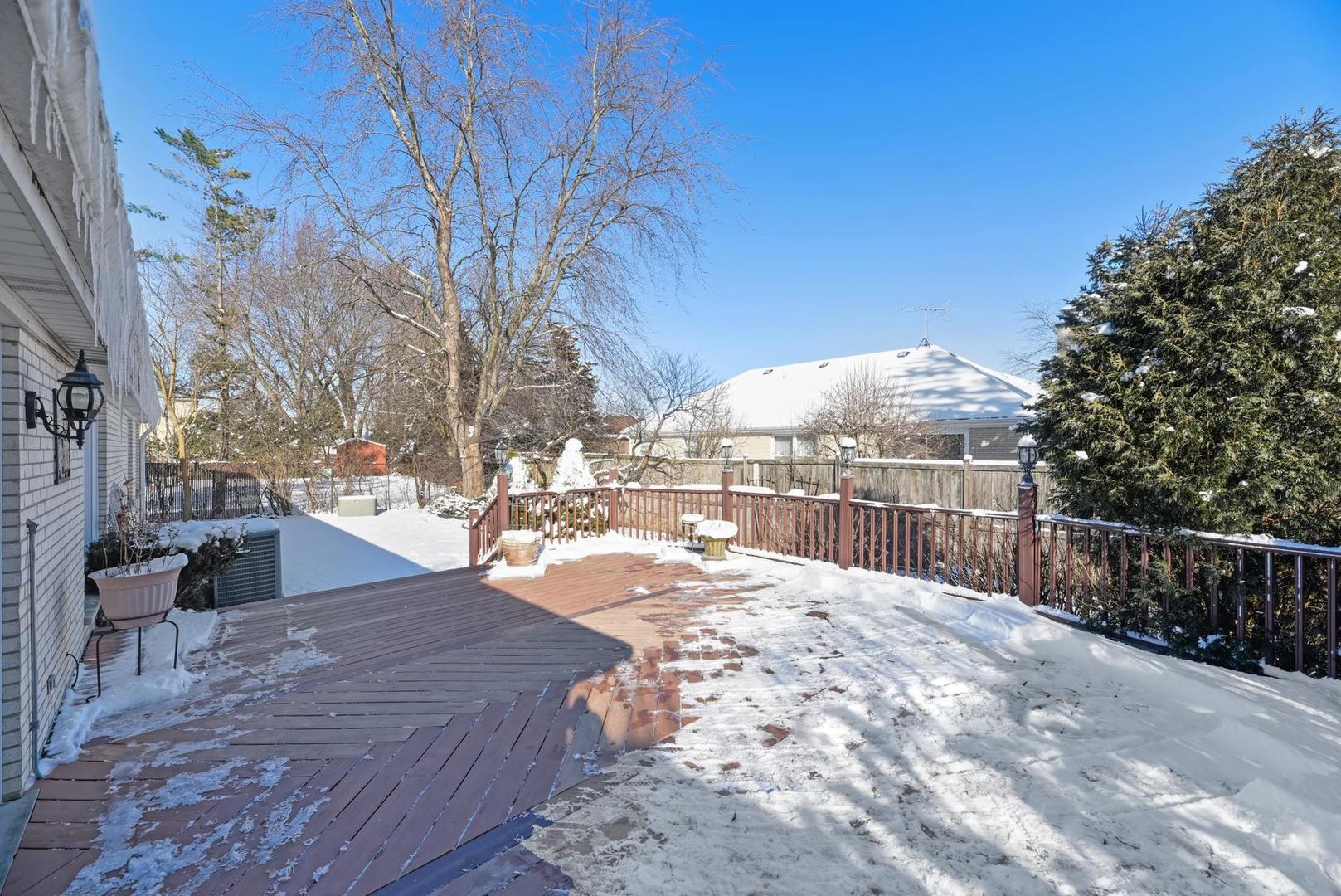 1627 Barry Lane Glenview, IL 60025 - Photo 20 of 21