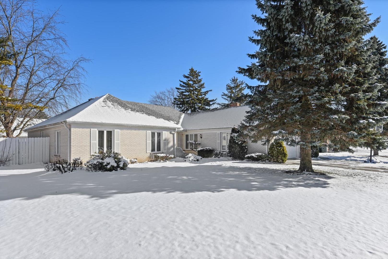 1627 Barry Lane Glenview, IL 60025 - Photo 3 of 21