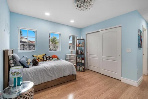 $1,899,000 | 20920 Northeast 32nd Avenue, Aventura, FL 33180