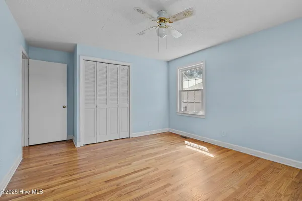 $375,000 | 124 Stewart Road, Harkers Island, NC 28531