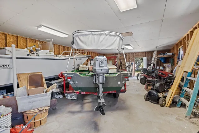 $400,000 | 124 Stewart Road, Harkers Island, NC 28531