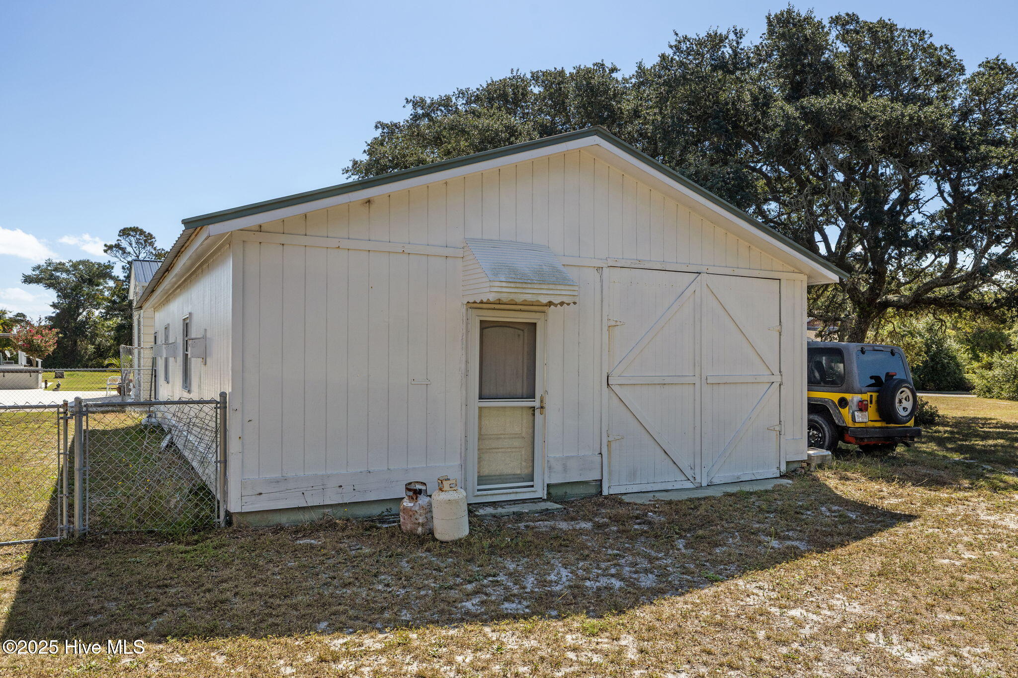 124 Stewart Road Harkers Island, NC 28531 - Photo 4 of 26 Detached Garage