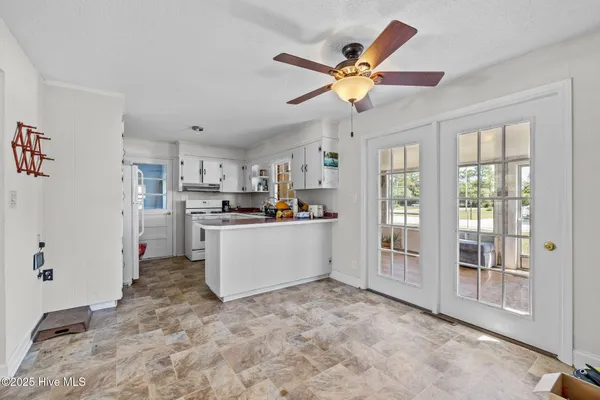 $375,000 | 124 Stewart Road, Harkers Island, NC 28531