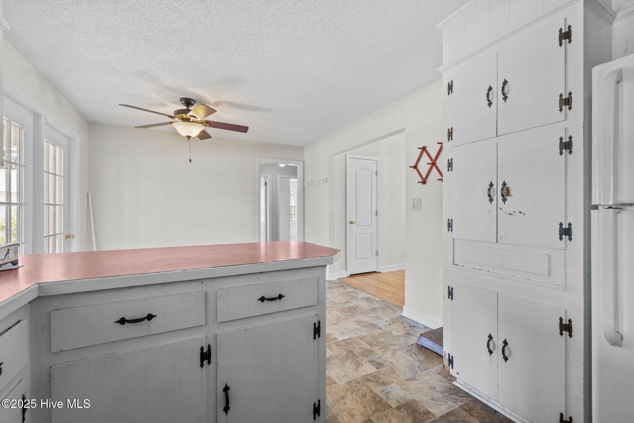 124 Stewart Road Harkers Island, NC 28531 - Photo 8 of 26 Kitchen/Dining