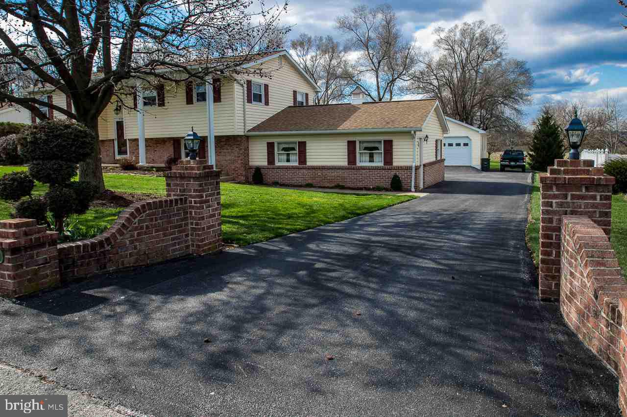 2133 Huntington Road Dover, PA 17315 - Photo 1 of 32 Gallery Image 1