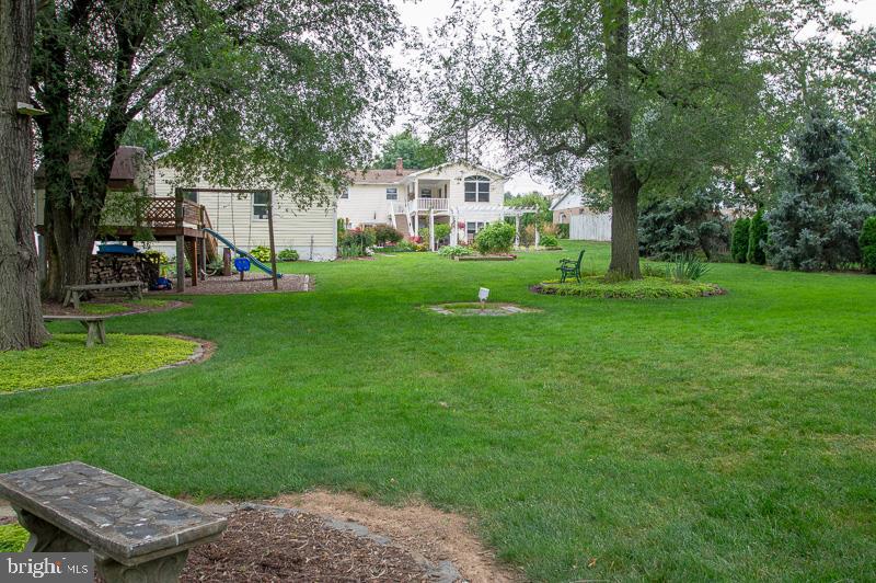 2133 Huntington Road Dover, PA 17315 - Photo 12 of 32 Gallery Image 12