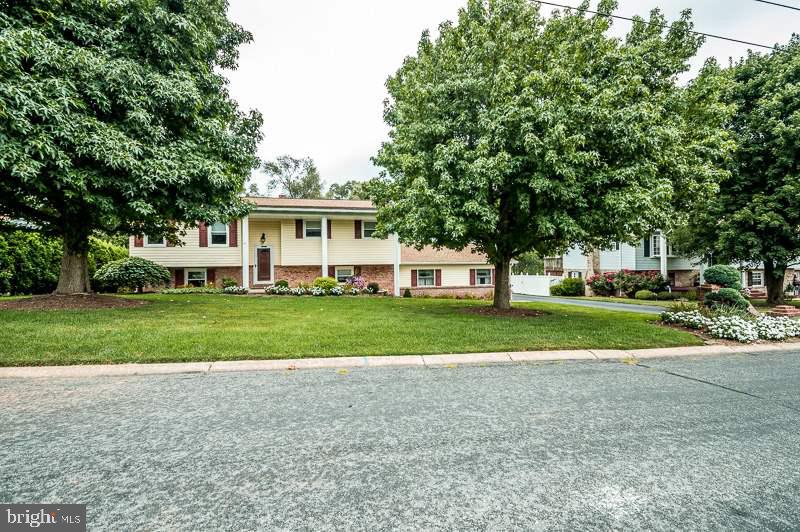 2133 Huntington Road Dover, PA 17315 - Photo 4 of 32 Gallery Image 4
