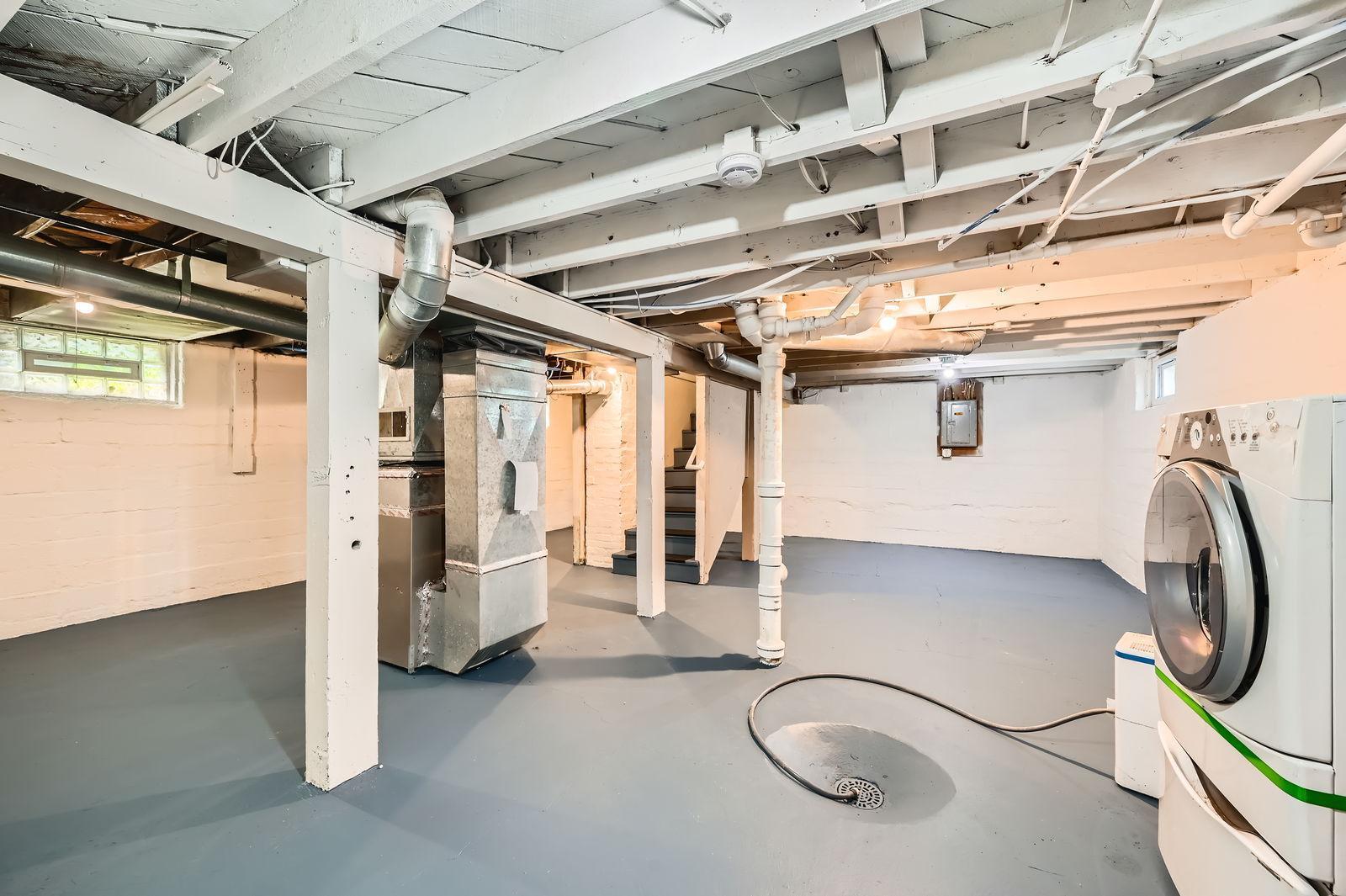 1083 Western Avenue North St. Paul, MN 55117 - Photo 20 of 28