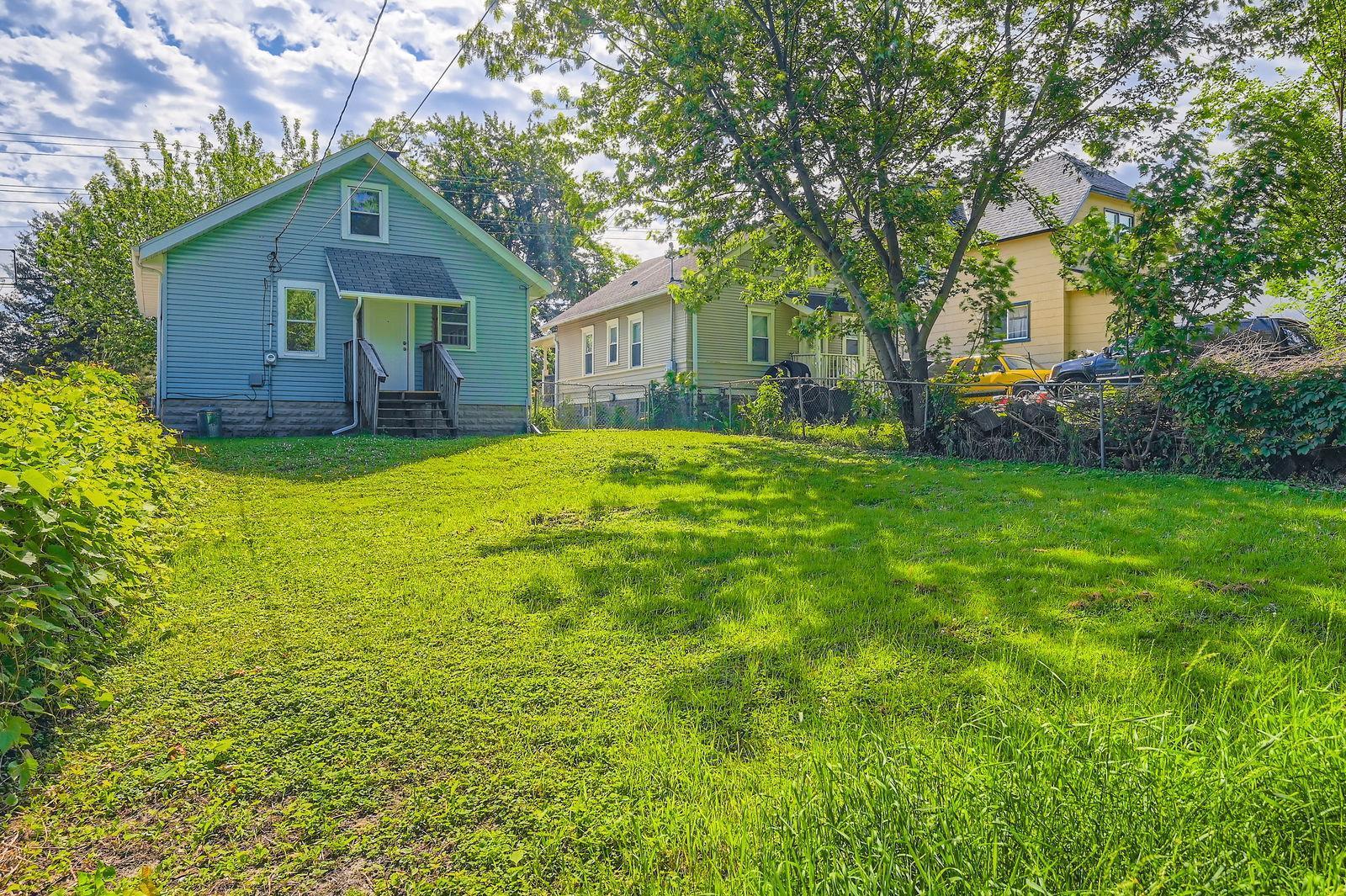 1083 Western Avenue North St. Paul, MN 55117 - Photo 24 of 28