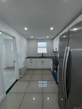 $1,950 | 87 Sullivan Street, Unit 1, Wurtsboro, NY 12790