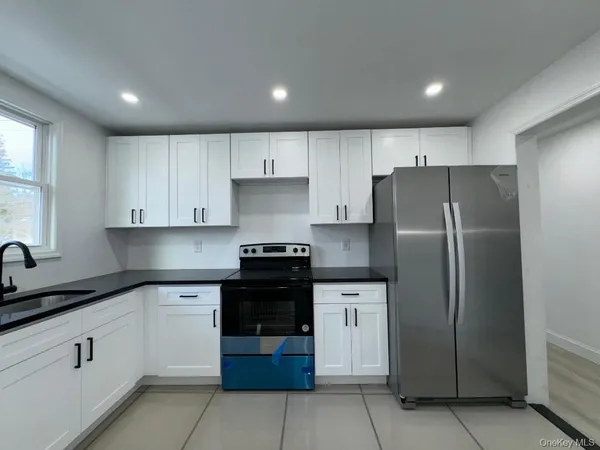 $1,950 | 87 Sullivan Street, Unit 1, Wurtsboro, NY 12790