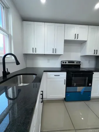 $1,950 | 87 Sullivan Street, Unit 1, Wurtsboro, NY 12790