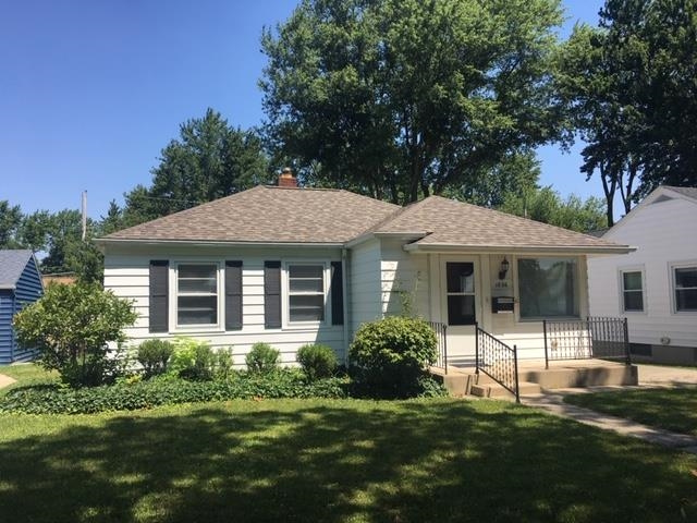 1836 Cherokee Road Fort Wayne, IN 46808 - Photo 2 of 12