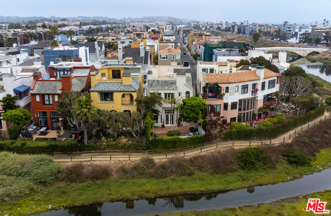 115 Roma Court Marina del Rey, CA 90292 - Photo 42 of 50 an aerial view of a house with a garden