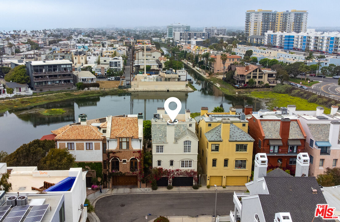 115 Roma Court Marina del Rey, CA 90292 - Photo 46 of 50 a picture of city view