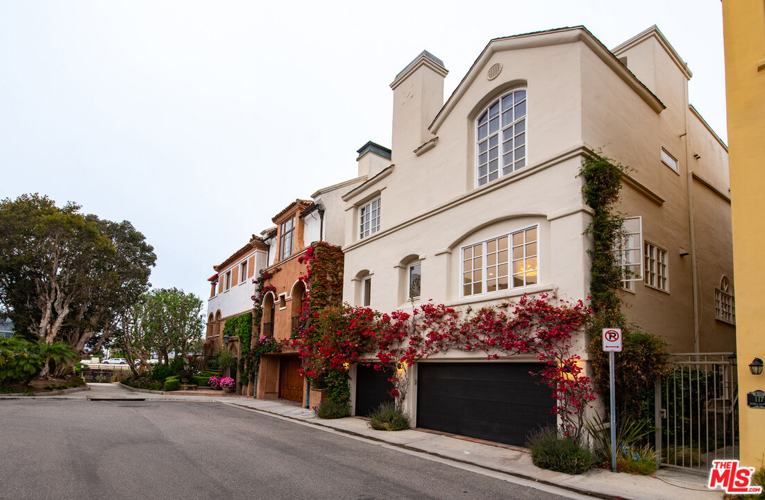 115 Roma Court Marina del Rey, CA 90292 - Photo 6 of 50 a front view of a building with street