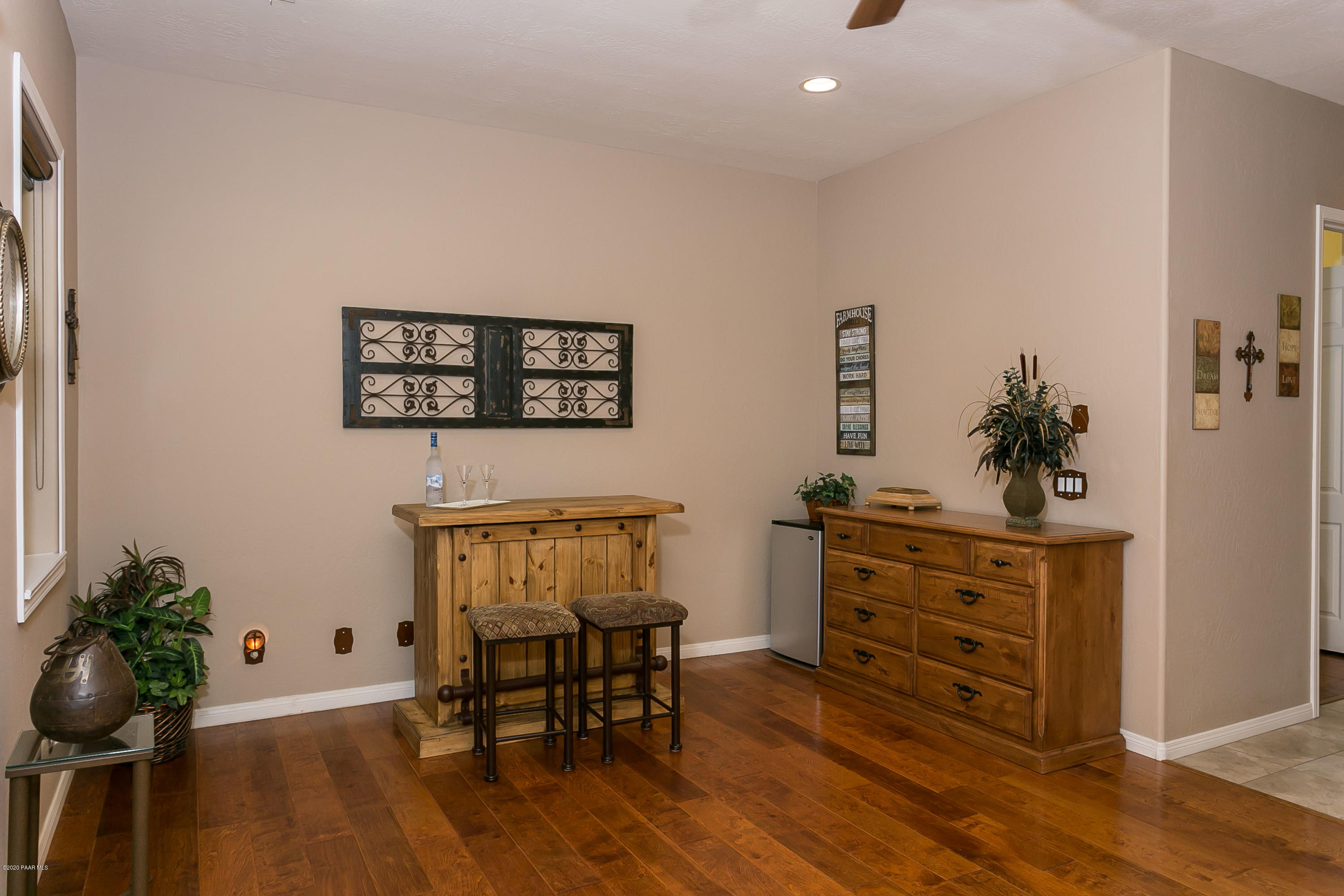 937 North Reed Road Chino Valley, AZ 86323 - Photo 12 of 42 017_Master Bedroom
