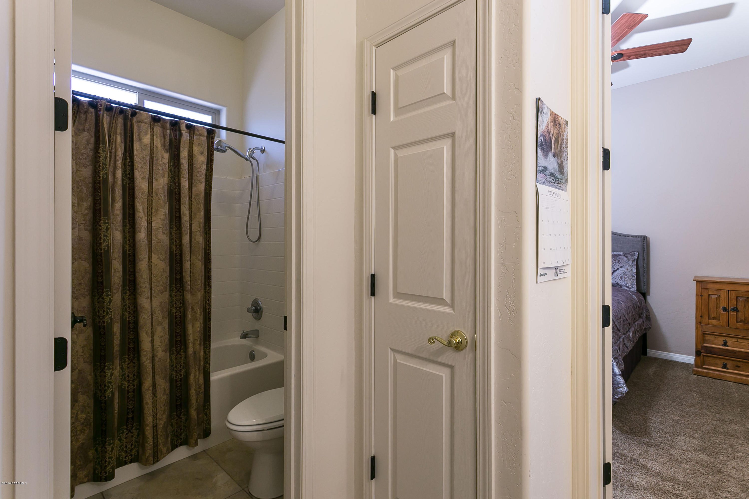 937 North Reed Road Chino Valley, AZ 86323 - Photo 21 of 42 _Jack and Jill Bath