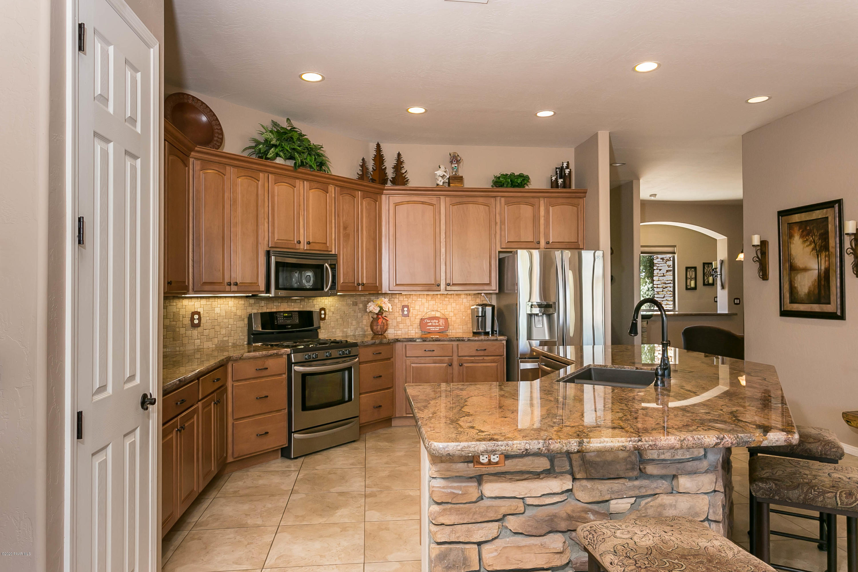 010_Kitchen