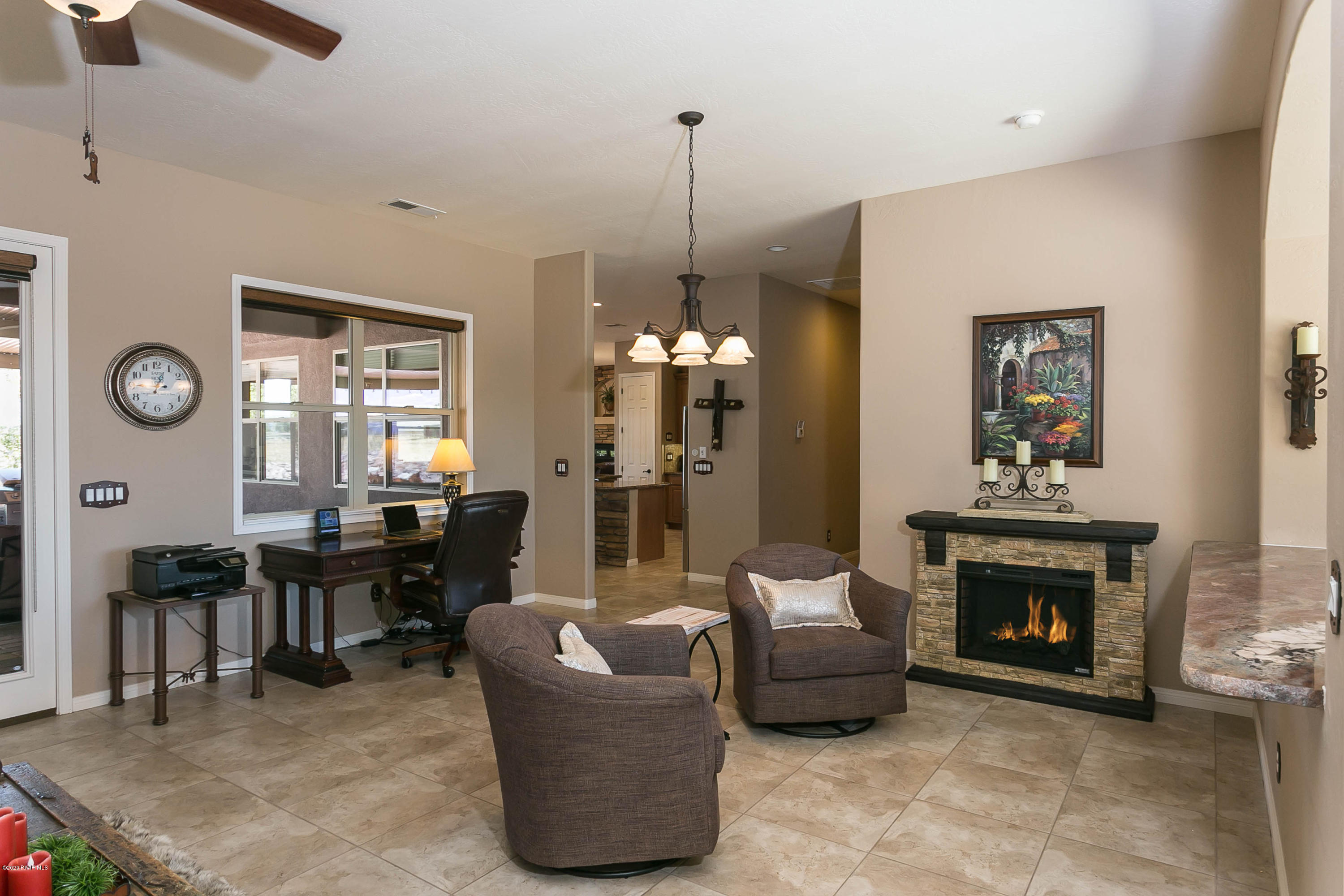 008_Living Room
