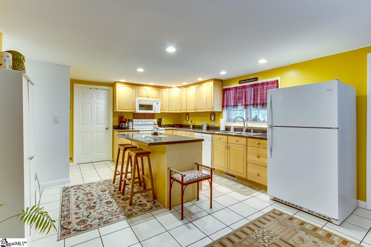 245 Piney Road Greenville, SC 29611 - Photo 18 of 29 Gallery Image 18