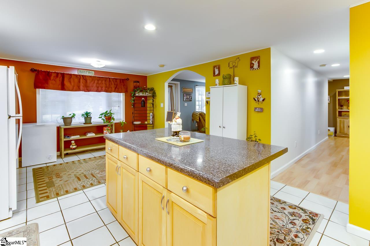 245 Piney Road Greenville, SC 29611 - Photo 23 of 29 Gallery Image 23