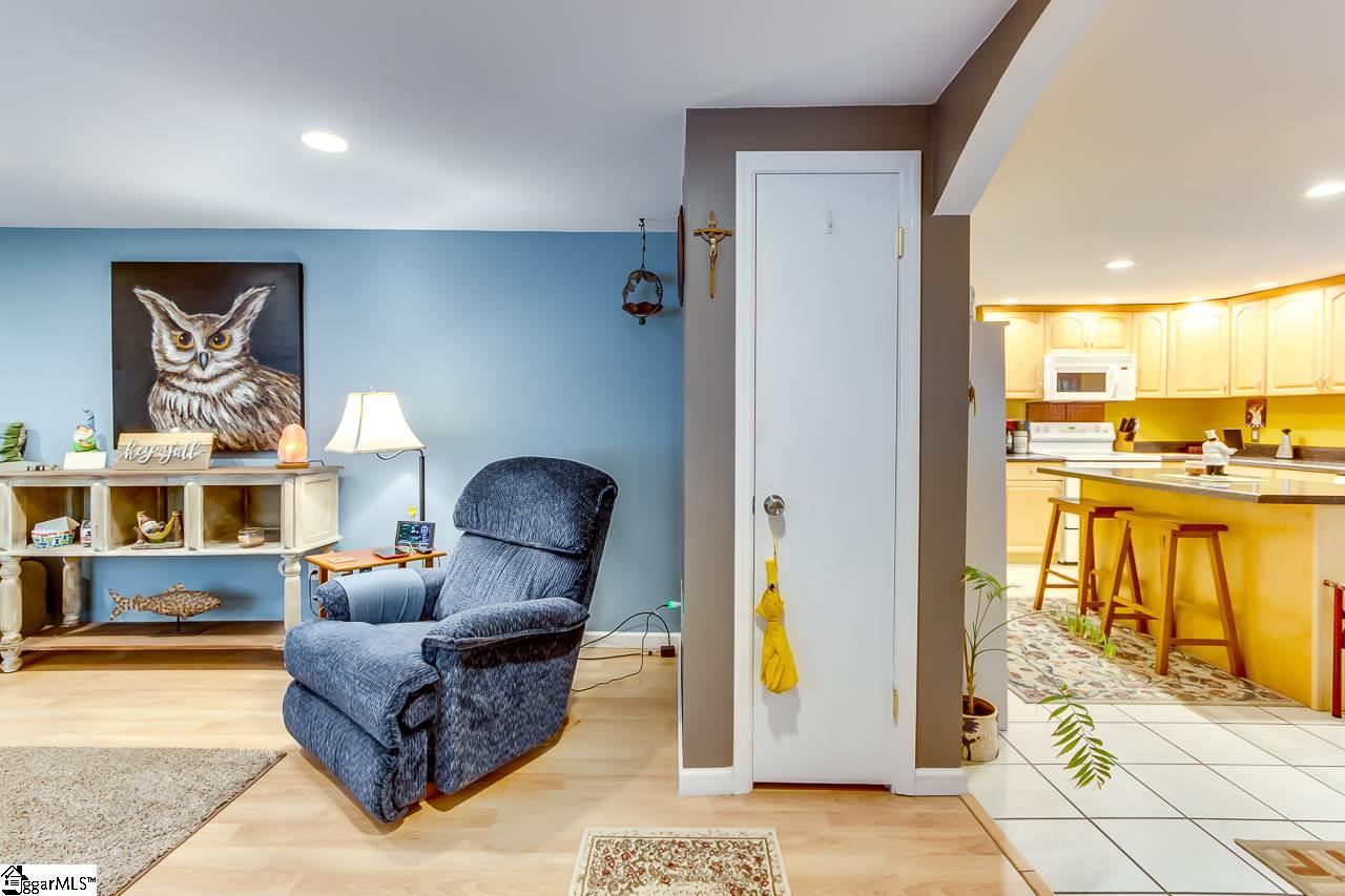 245 Piney Road Greenville, SC 29611 - Photo 6 of 29 Gallery Image 6