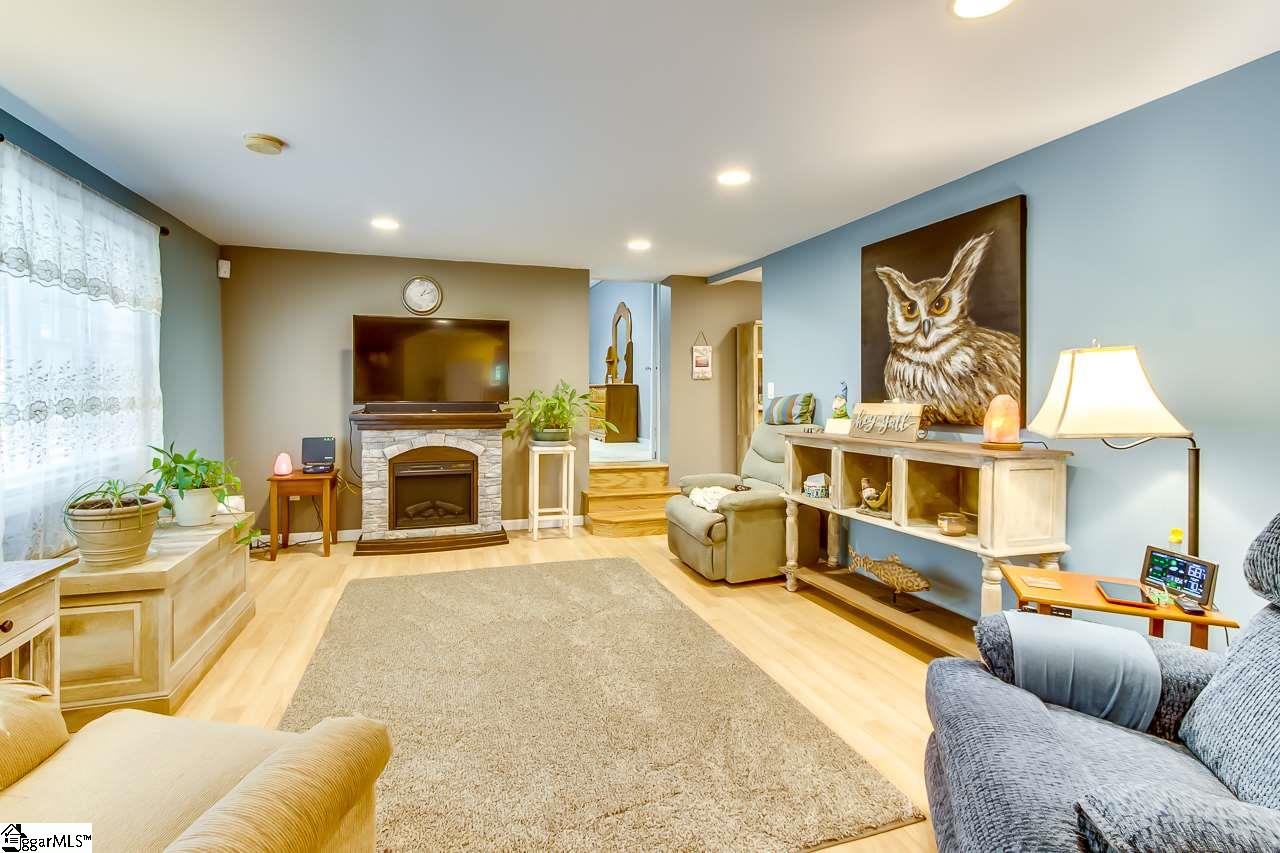245 Piney Road Greenville, SC 29611 - Photo 8 of 29 Gallery Image 8
