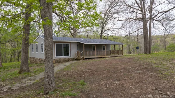 $195,000 | 1318 Sagrada Road, Edwards, MO 65326