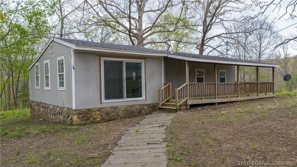 $195,000 | 1318 Sagrada Road, Edwards, MO 65326