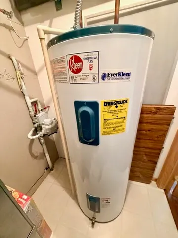 $329,900 | 6355 Kingsview Drive, Mount Pleasant, WI 53406