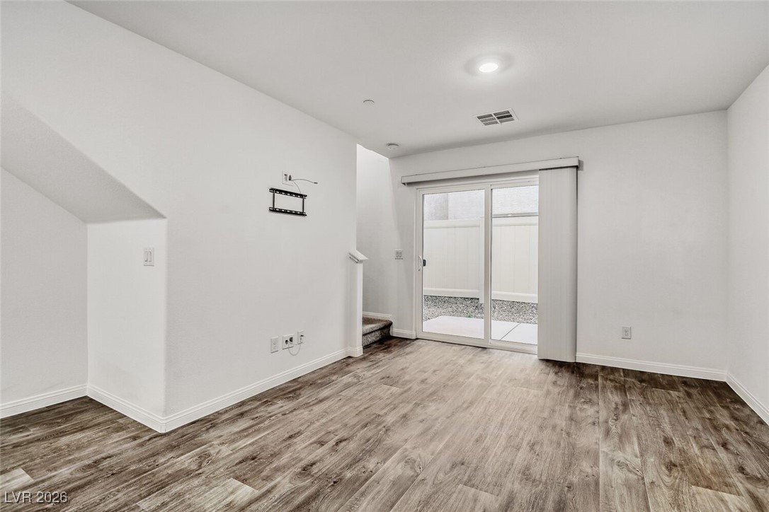 12230 Golden Wreath Road, Unit 3 Las Vegas, NV 89183 - Photo 12 of 34