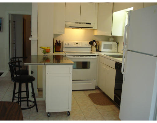 21 Thurston Point Road Gloucester, MA 01930 - Photo 5 of 20 Gallery Image 5